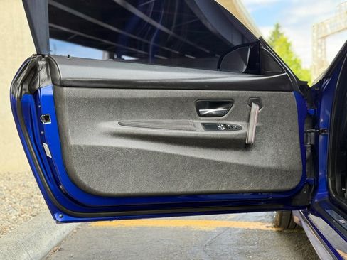 Used 2019 BMW M4 CS w/ Executive Package RWD image 16