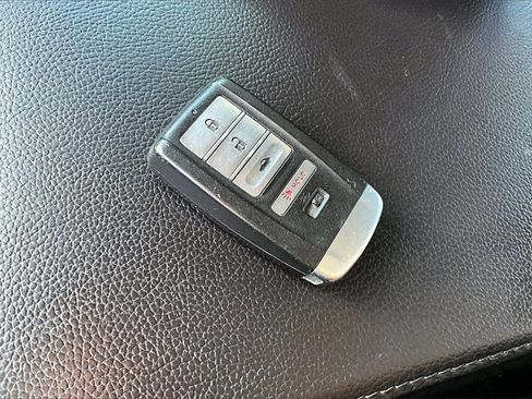 Used 2017 Acura ILX Base image 11