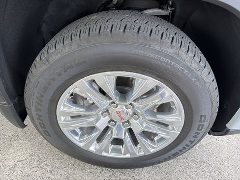 Used 2024 GMC Sierra 1500 Denali AWD/4WD image 18