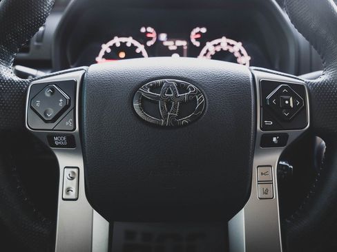 Used 2023 Toyota 4Runner SR5 Premium image 12