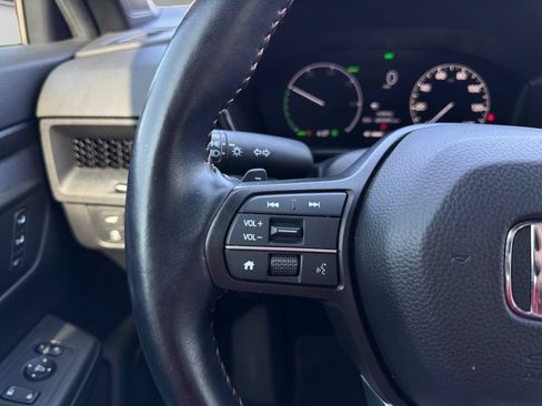 Used 2025 Honda CR-V Sport-L image 29