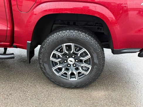 Used 2024 Chevrolet Colorado Z71 w/ Z71 Convenience Package 2 image 41