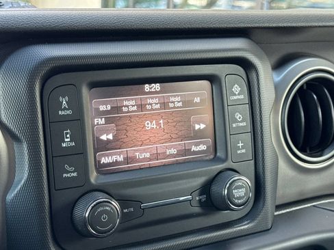 Used 2020 Jeep Wrangler Unlimited Sport S AWD/4WD image 19