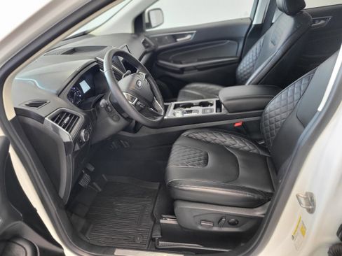 Used 2024 Ford Edge Titanium w/ Equipment Group 301A AWD/4WD image 8