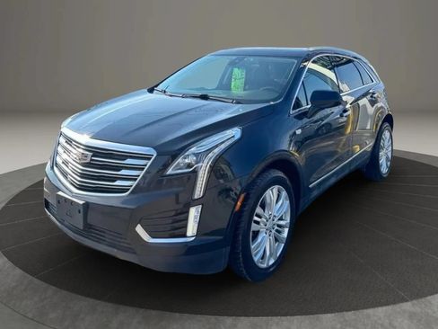 Used 2018 Cadillac XT5 Premium Luxury FWD image 3