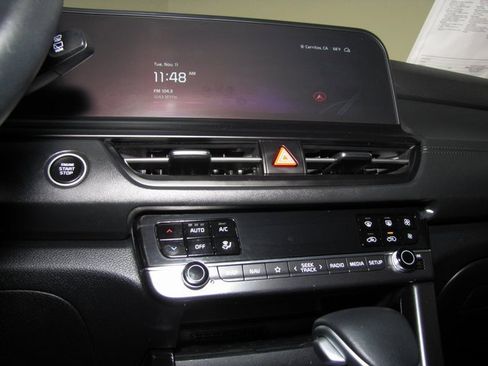 Used 2024 Kia Seltos EX image 7