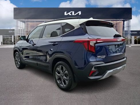 Used 2024 Kia Seltos S AWD/4WD image 4