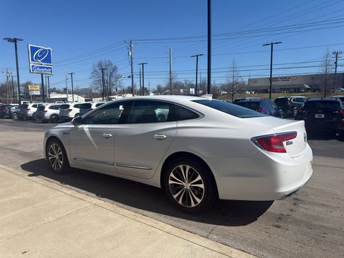 Used 2019 Buick LaCrosse Essence w/ Sights and Sounds Package image 5