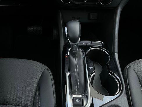 Used 2025 Buick Encore GX Preferred image 22