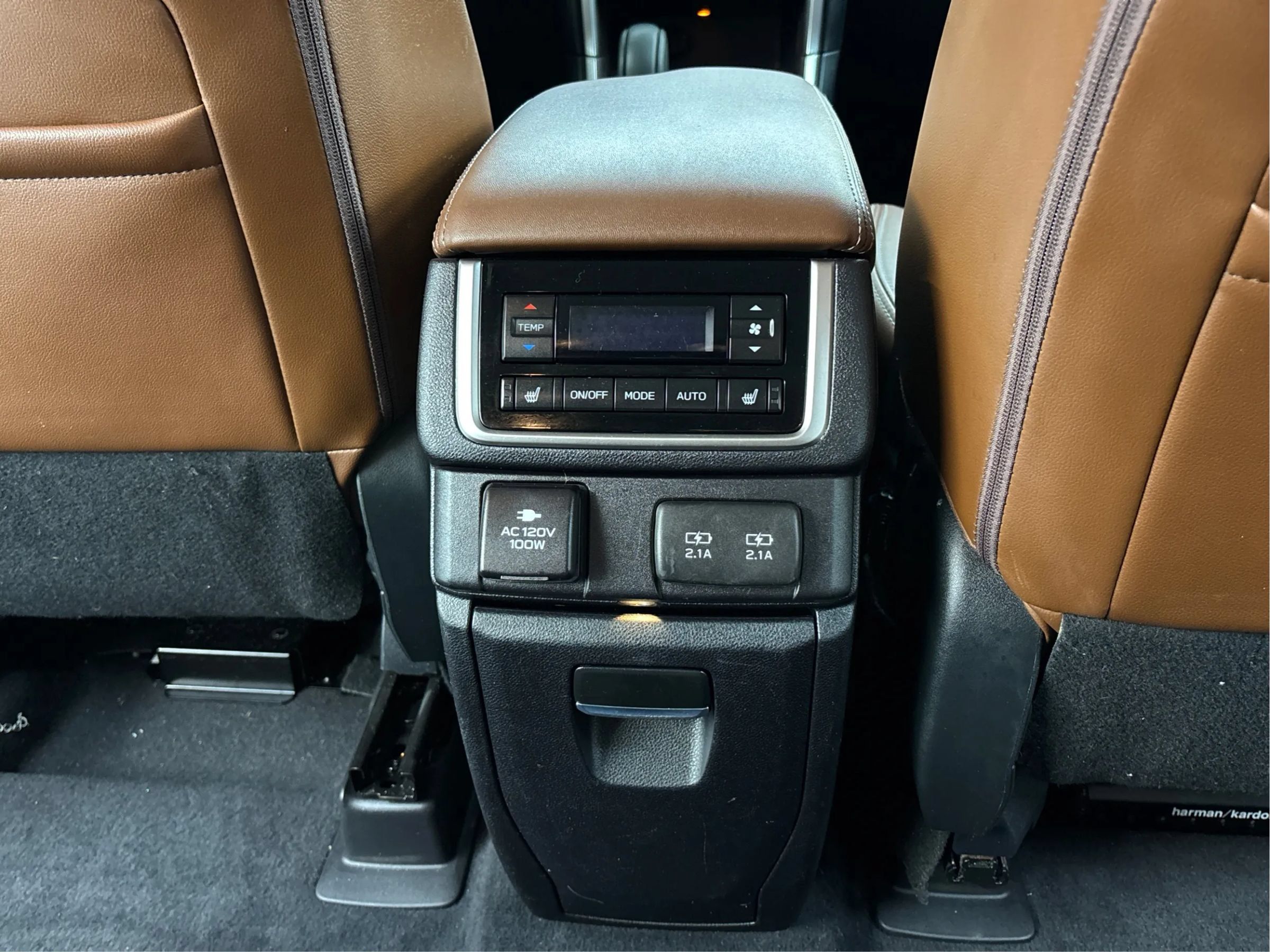 Used 2022 Subaru Ascent Touring AWD/4WD image 27