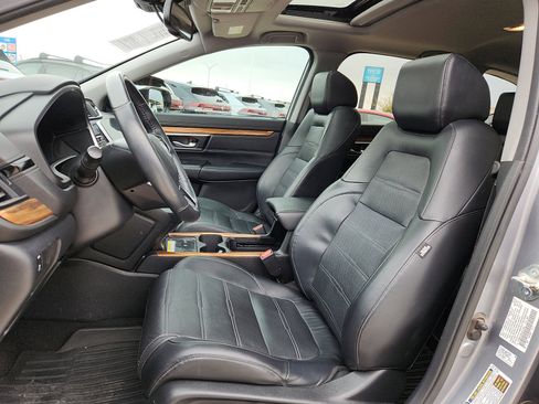 Used 2020 Honda CR-V Touring image 13