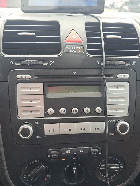 Used 2009 Volkswagen Jetta S FWD image 2