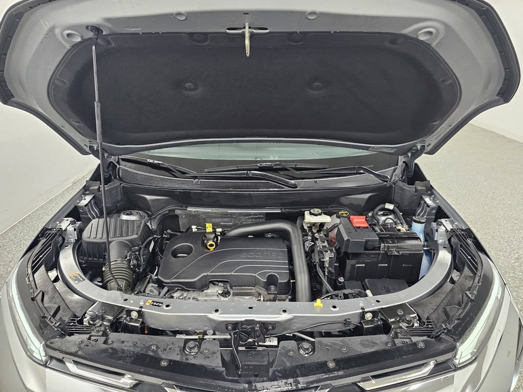 Used 2025 Chevrolet Equinox LT AWD/4WD image 9