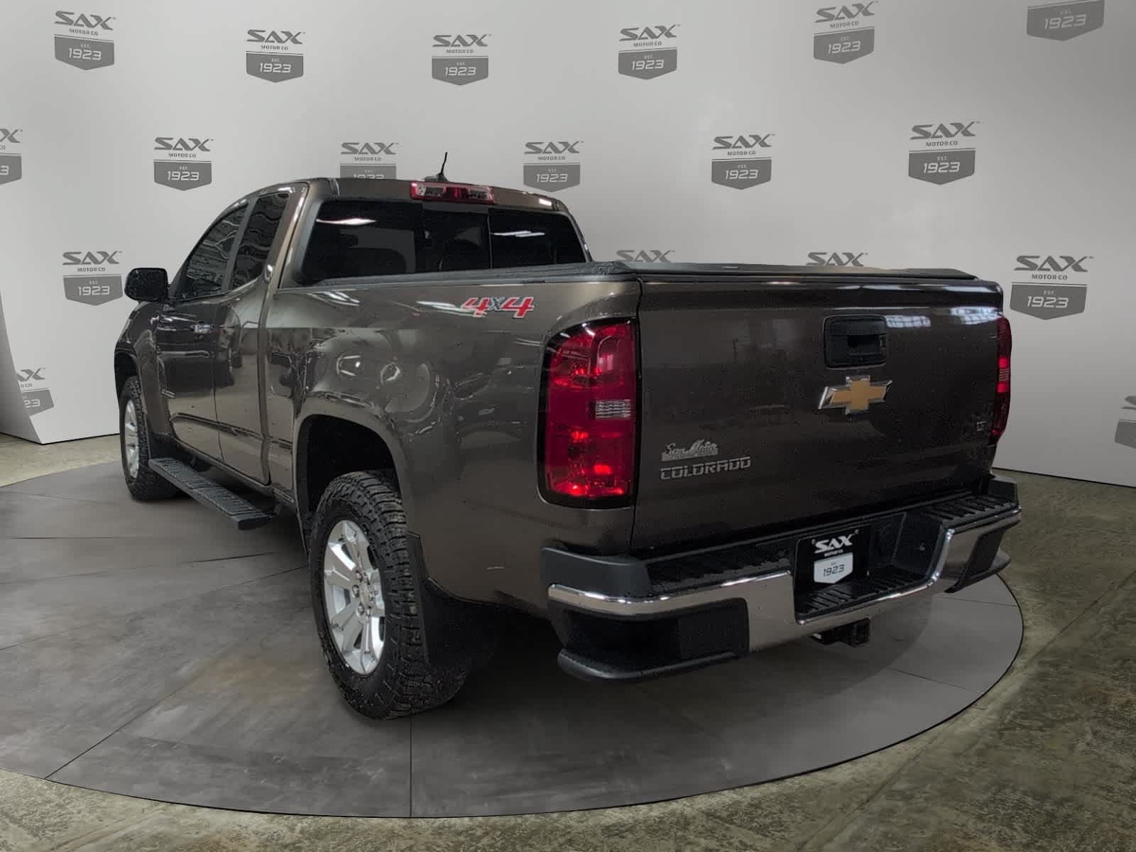 Used 2016 Chevrolet Colorado LT w/ Luxury Package, Chrome AWD/4WD image 3