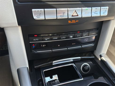 Used 2016 Mercedes-Benz E 350 4MATIC Wagon image 17
