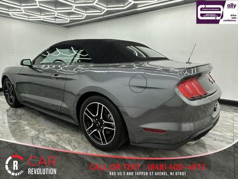 Used 2023 Ford Mustang Premium image 5