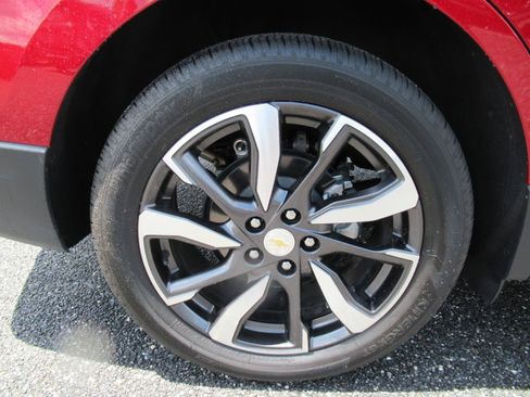 Used 2023 Chevrolet Equinox Premier FWD image 8