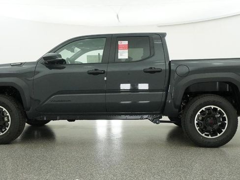 New 2026 Toyota Tacoma TRD Off-Road AWD/4WD image 16