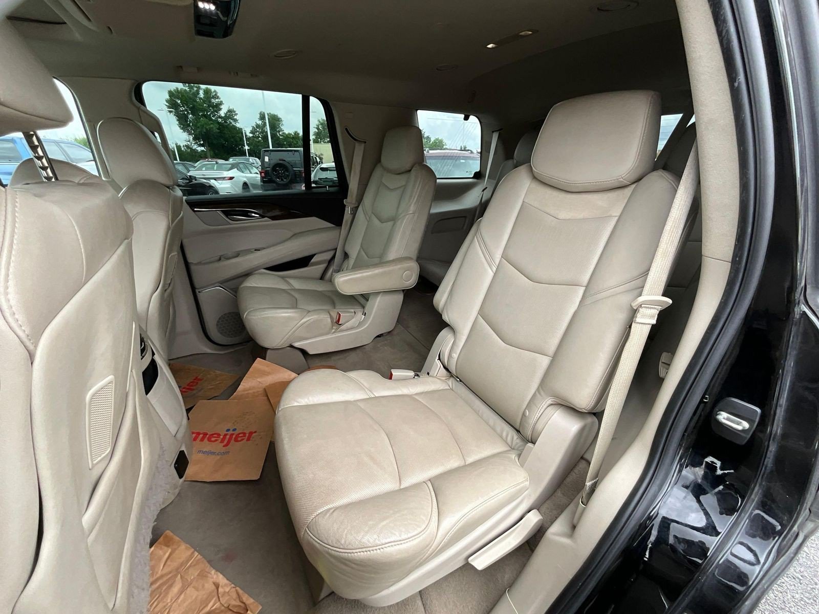 Used 2020 Cadillac Escalade Luxury AWD/4WD image 20