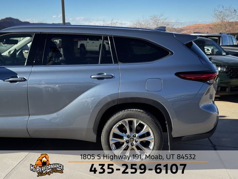 Used 2023 Toyota Highlander Limited image 10
