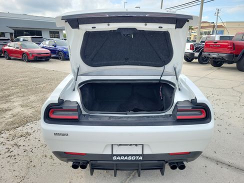 Used 2022 Dodge Challenger GT RWD image 8