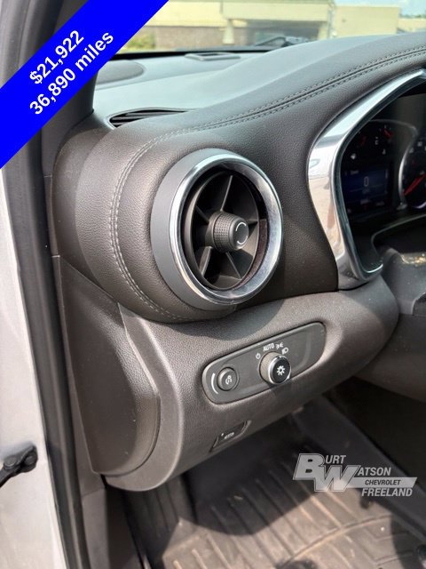 Used 2022 Chevrolet Blazer LT FWD image 13