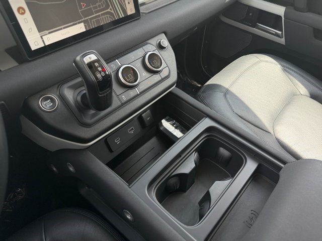Used 2023 Land Rover Defender 90 S AWD/4WD image 24