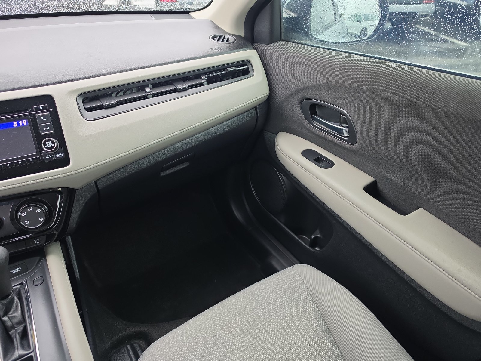 Used 2020 Honda HR-V LX image 12