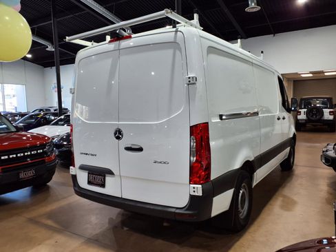 Used 2019 Mercedes-Benz Sprinter 2500 image 6