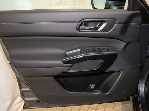 New 2026 Nissan Pathfinder SV image 14