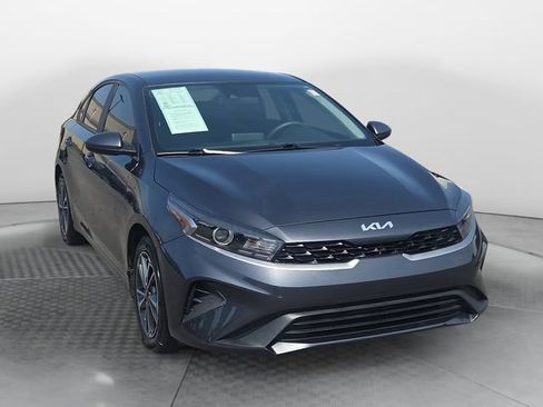 Used 2024 Kia Forte LXS FWD image 7