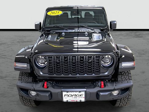 Used 2025 Jeep Gladiator Rubicon w/ Dual Top Group AWD/4WD image 6