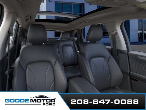 New 2025 Ford Escape SE w/ PHEV Premium Package FWD image 10