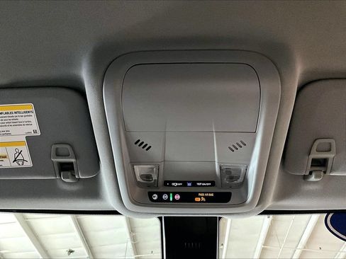 Used 2024 Chevrolet Equinox LS w/ LS Convenience Package FWD image 22