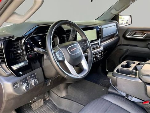Used 2024 GMC Sierra 1500 Elevation AWD/4WD image 12