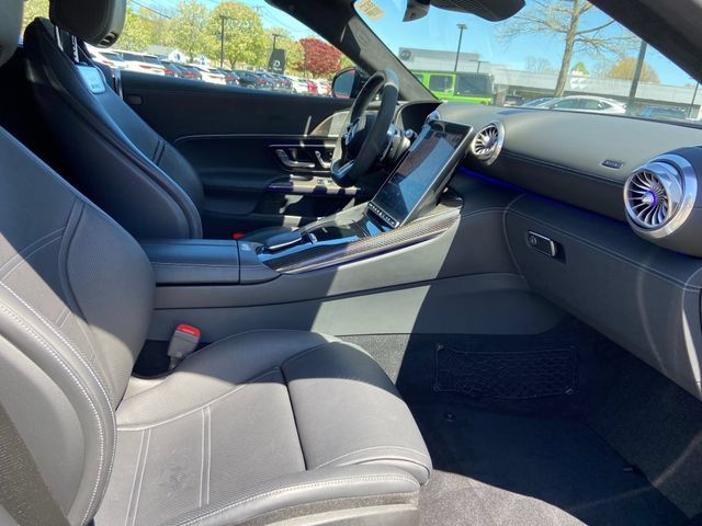 Used 2024 Mercedes-Benz SL 55 AMG 4MATIC image 23