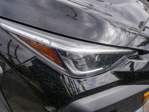 Used 2024 Subaru Crosstrek 2.5i Wilderness w/ Crosstrek Mirror Package AWD/4WD image 5