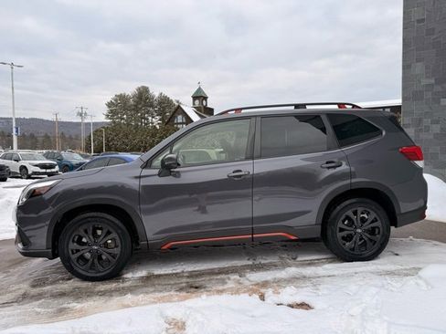 Used 2023 Subaru Forester Sport image 9