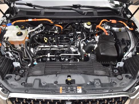 Certified 2022 Lincoln Corsair Grand Touring w/ Elements Technology Bundle AWD/4WD image 39