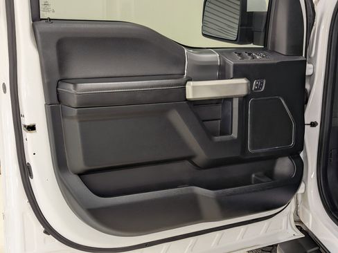 Used 2015 Ford F150 Lariat w/ Equipment Group 502A Luxury image 26