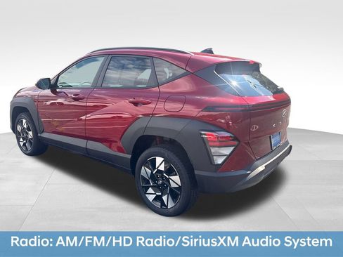 Used 2024 Hyundai Kona SEL AWD/4WD image 4