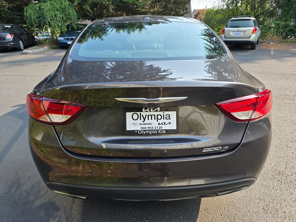 Used 2015 Chrysler 200 S w/ Comfort Group FWD image 5
