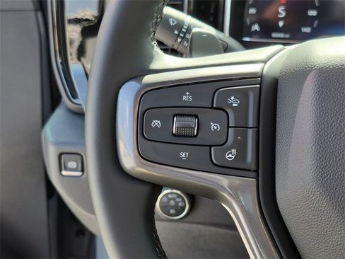 Used 2025 Chevrolet Silverado 1500 ZR2 w/ Technology Package image 24