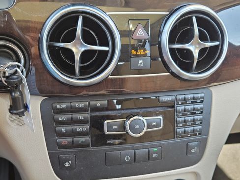 Used 2015 Mercedes-Benz GLK 350 2WD image 15