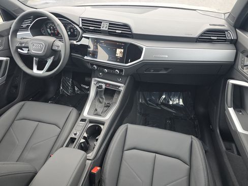 New 2025 Audi Q3 2.0T Premium image 18