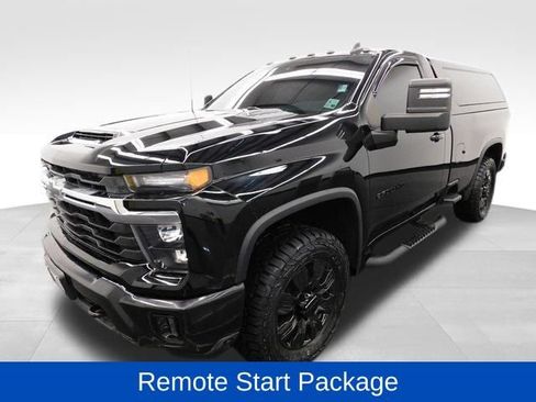 Used 2024 Chevrolet Silverado 2500 LT w/ Convenience Package image 5