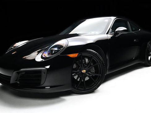 Used 2019 Porsche 911 Carrera RWD image 1