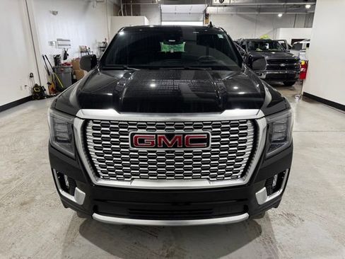 Used 2023 GMC Yukon XL Denali w/ Max Trailering Package AWD/4WD image 9