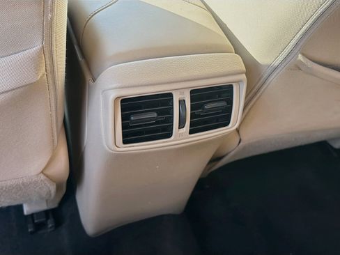 Used 2019 Nissan Rogue SV w/ Sun & Sound Touring Package FWD image 22