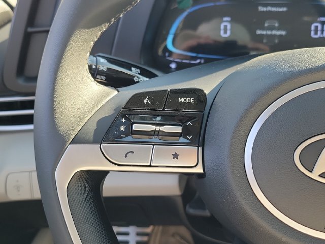 New 2026 Hyundai Elantra SEL Sport FWD image 7